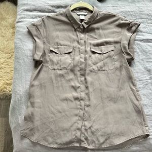 Taupe semi-sheer button down w/pockets, H&M, Sz. 8